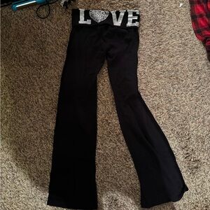 Chic Black Love Leggings